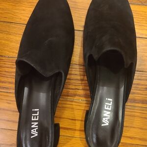 Vaneli Men's Classic Black Loafers